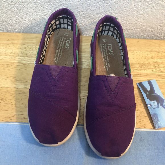 TOMS Girls Purple Slip On Canvas Loafers Green Trim Size Y3 Floor model … - Picture 2 of 6